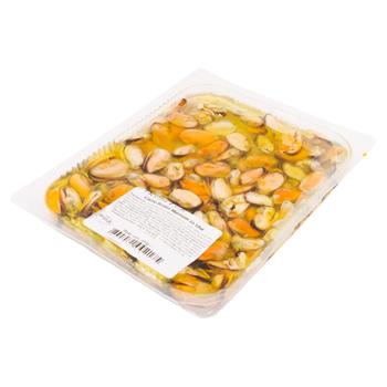 Мясо моллюсков Ocean Fish маринованные в масле 500г - купить, цены на BONUS - фото 1