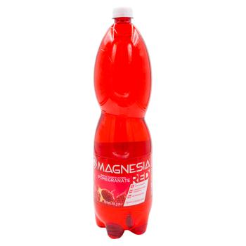 Вода минеральная Magnezia среднегазировання со вкусом граната 1.5л - купить, цены на BONUS - фото 1